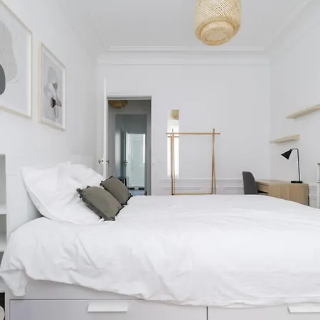 Flexliving - - Caulaincourt Holiday home